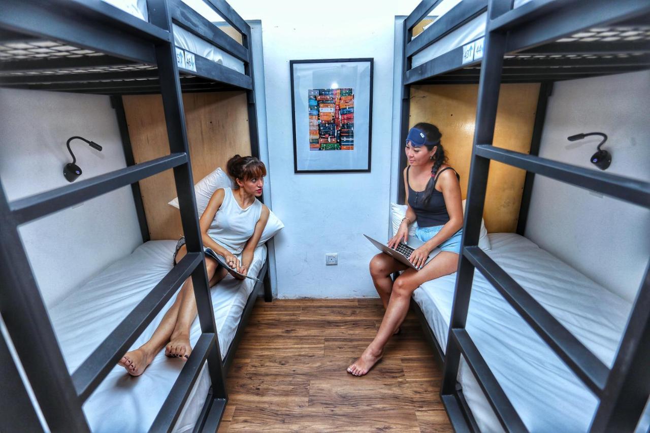 The Bedpackers Hostel Putrajaya Exterior foto